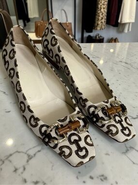 AUTHENTICATED Gucci Horsebit Beige Brown GG Canvas Bamboo Flats! Size 7B!